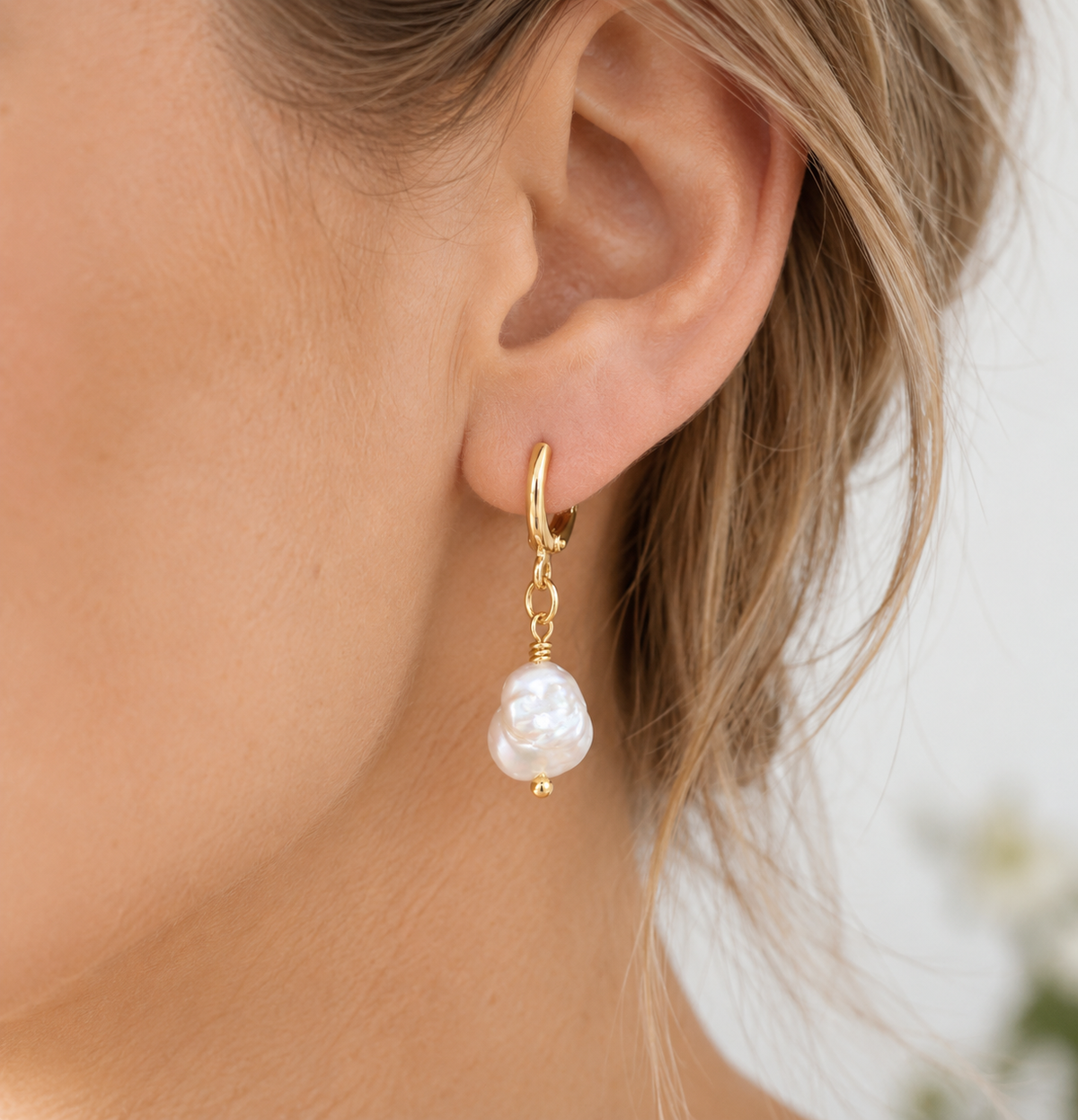 Katie - Baroque Pearl Hoop Earrings