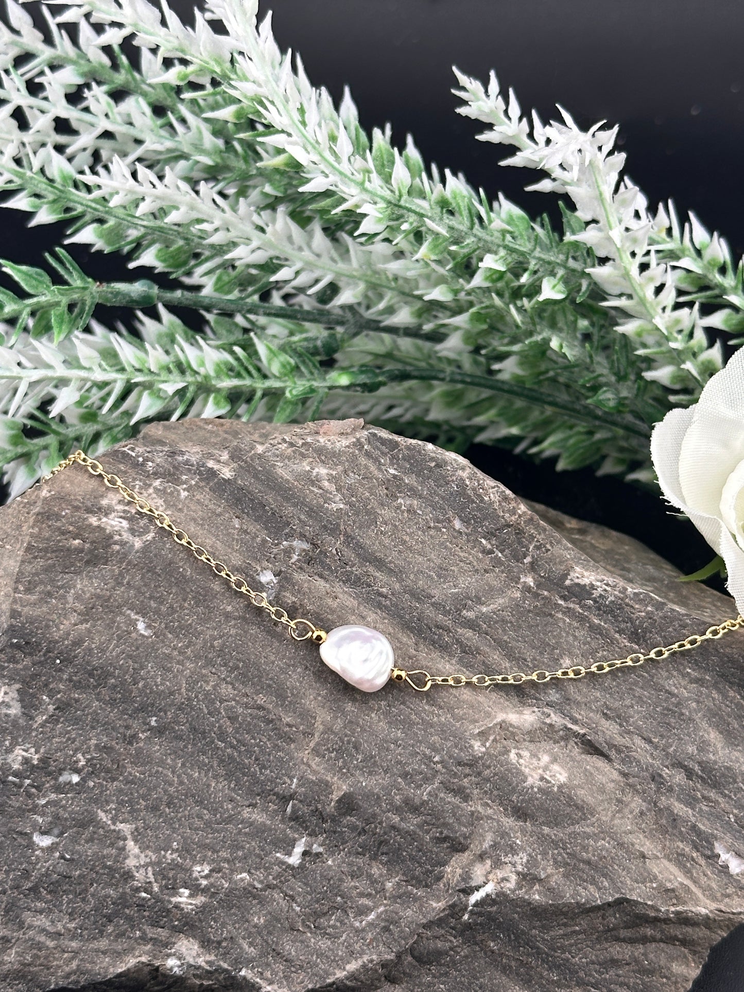Golden Cascade – Baroque Pearl Bracelet