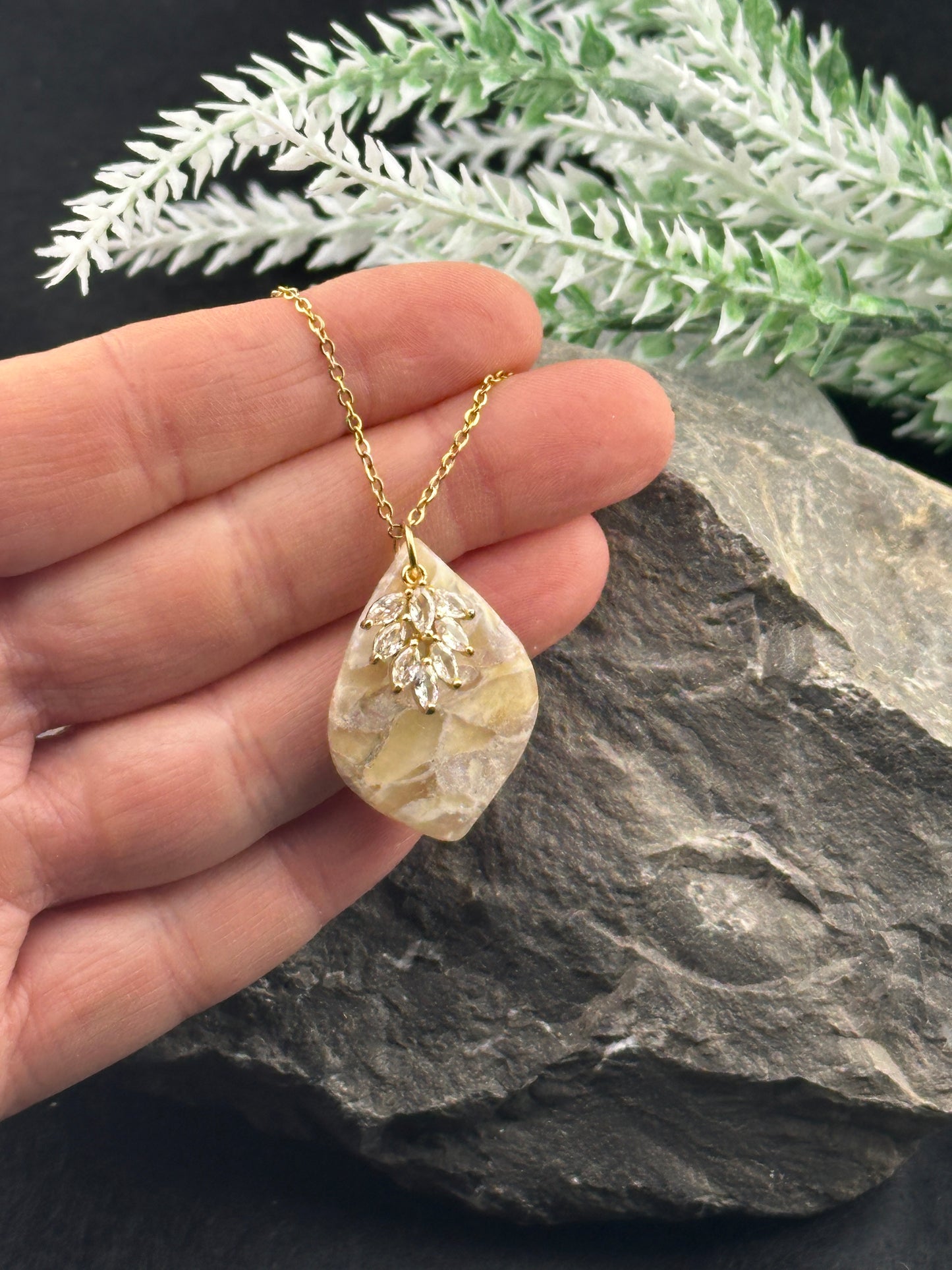 White Shimmery Marble Glam Pendant