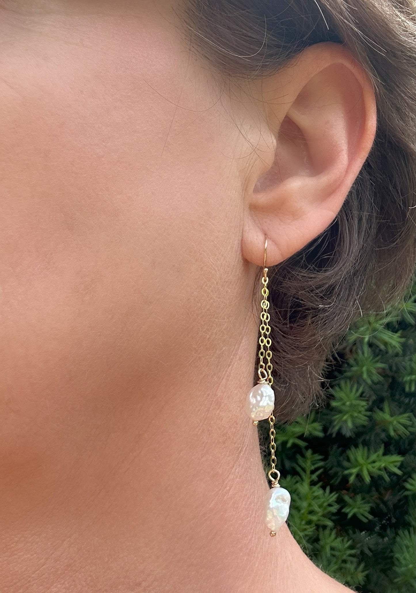 Golden Cascade – Baroque Pearl Drop Earrings