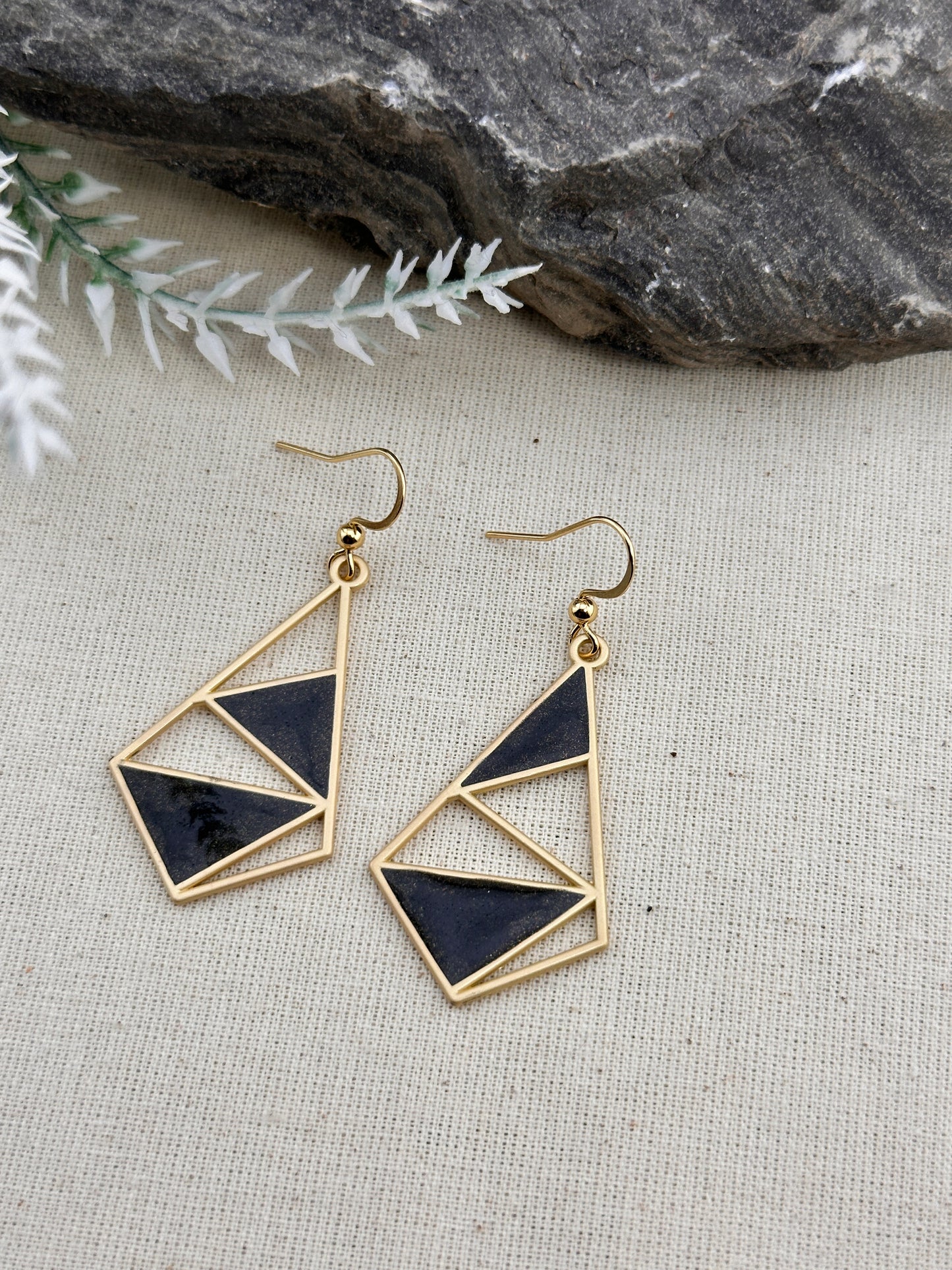 Geometric Noir Drop Earrings – Gold & Black