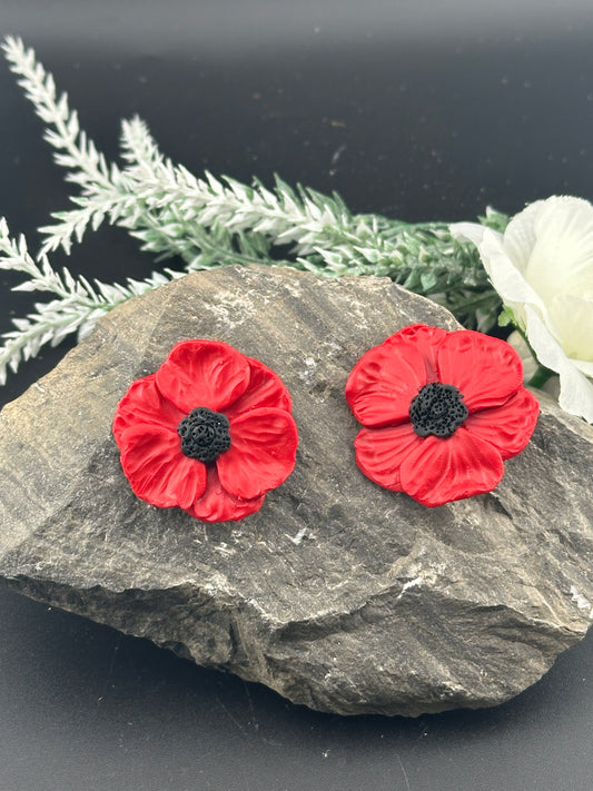 Red Poppy Pin - a Touch of Remembrance