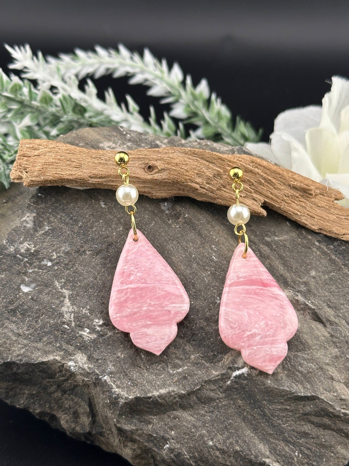 Light Rose Pink Marble & Pearl Dangle Earrings