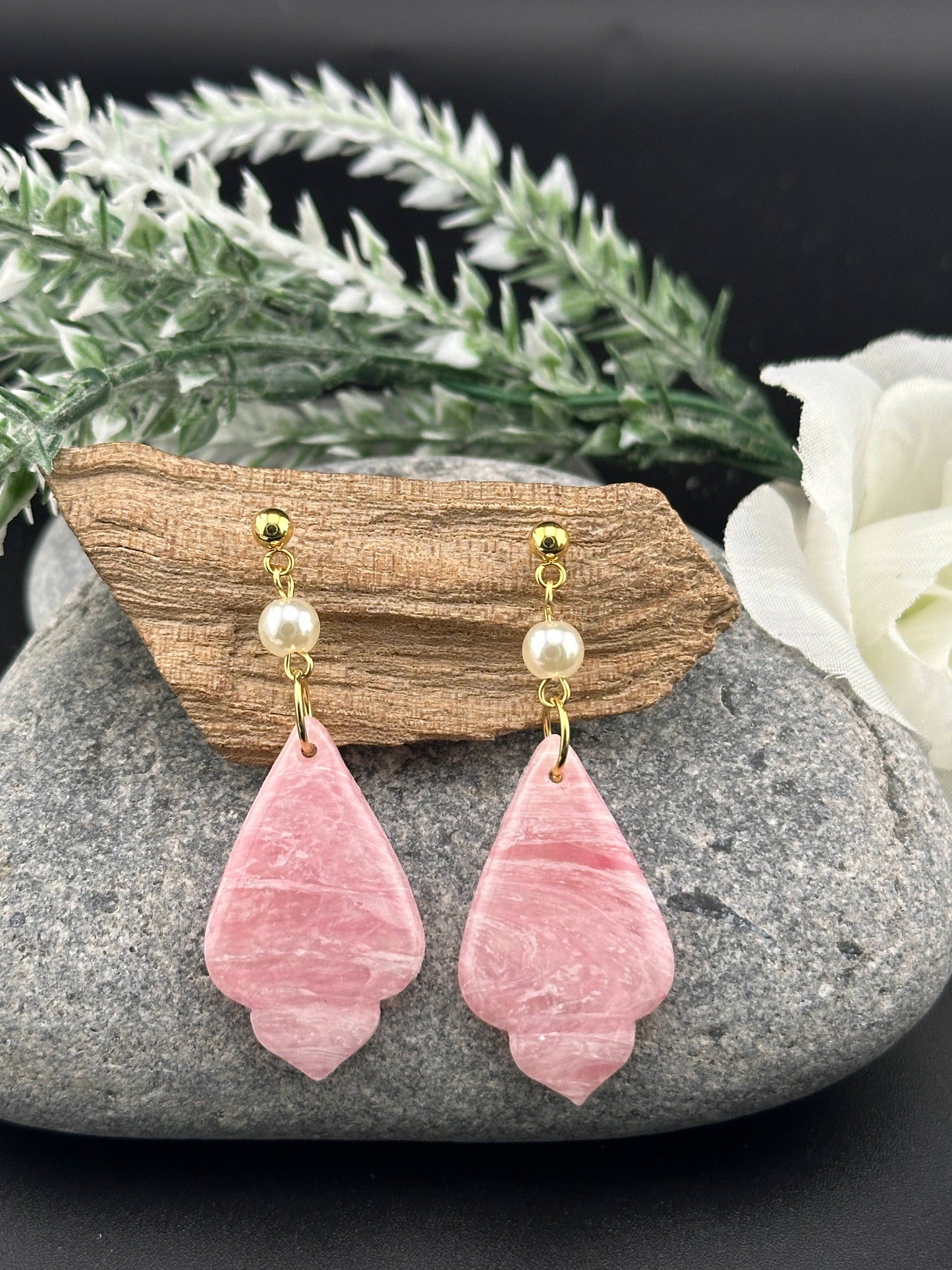 Light Rose Pink Marble & Pearl Dangle Earrings