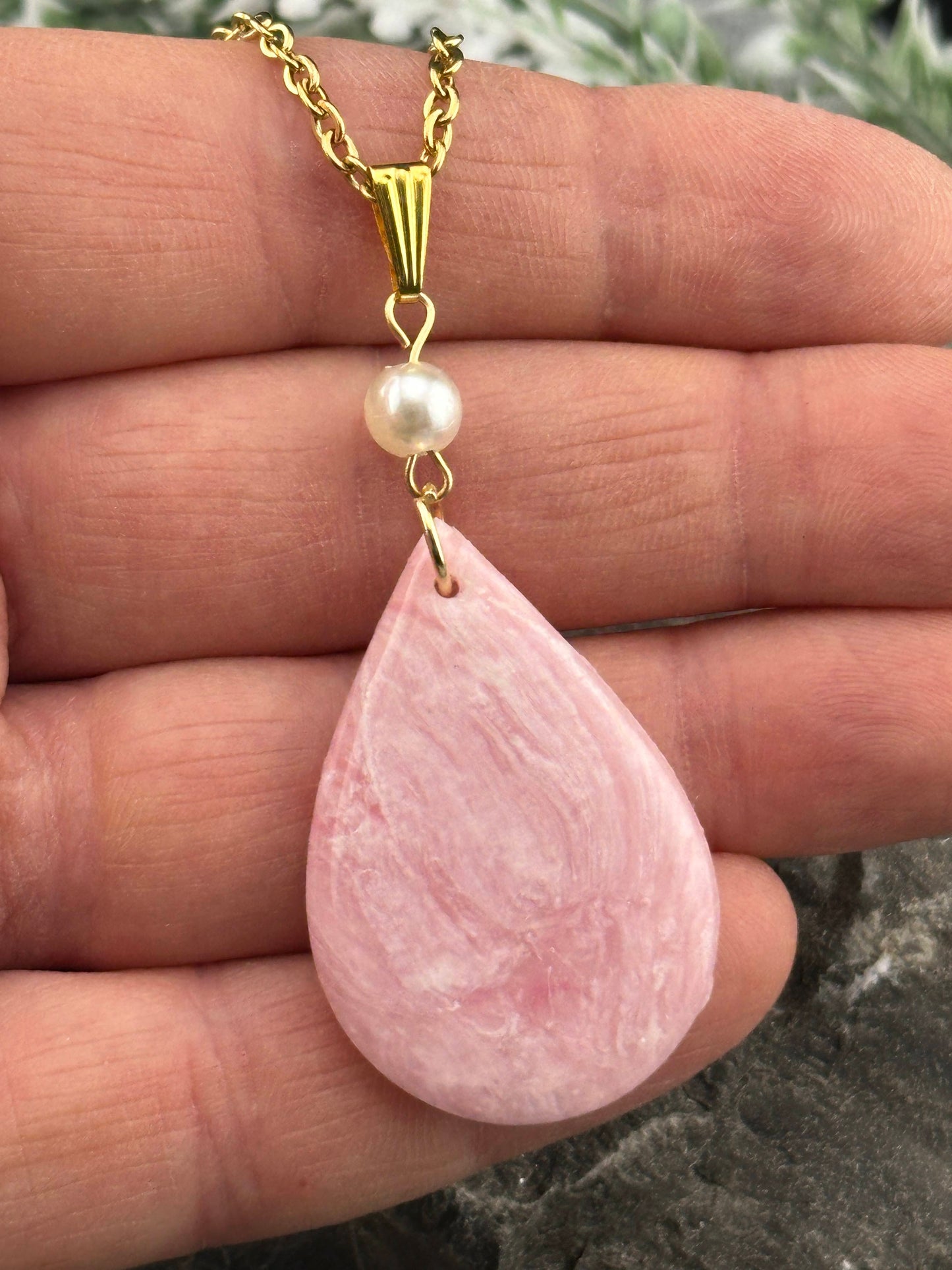 Light Pink Marble & Pearl Teardrop Pendant/Necklace