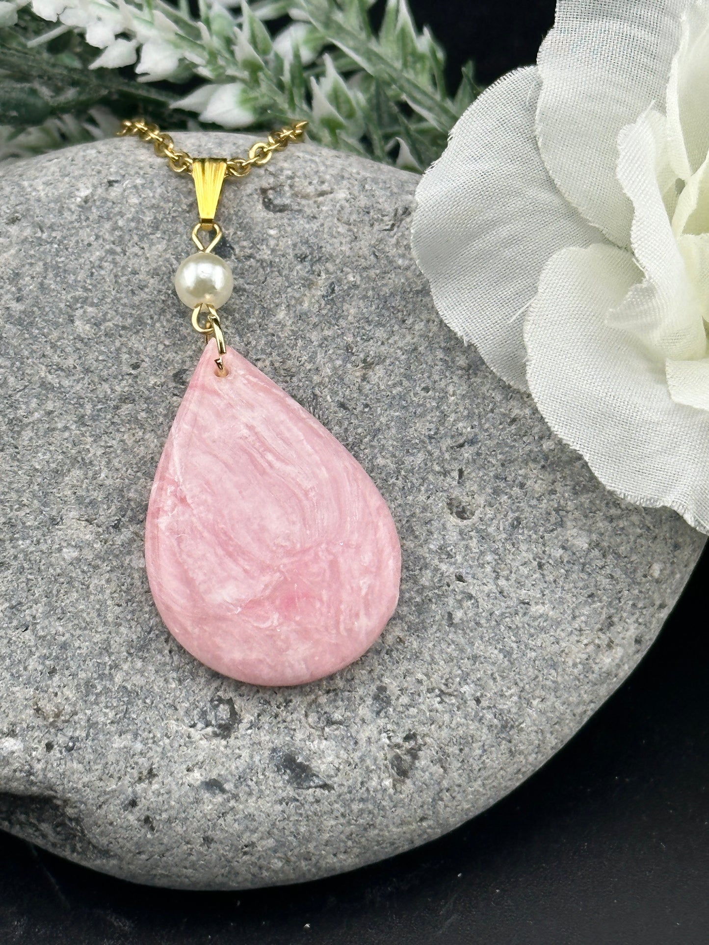 Light Pink Marble & Pearl Teardrop Pendant/Necklace