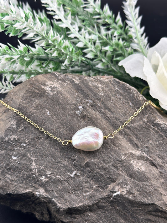 Elegance in Pearl – Large Baroque Pearl Bracelet