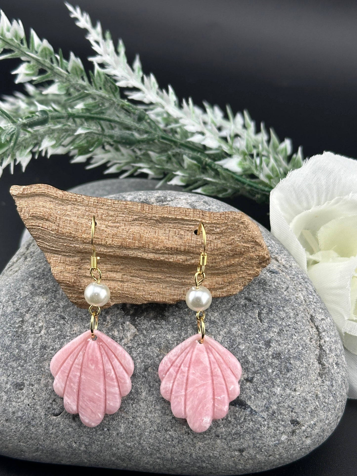 Light Rose Pink Marble & Pearl  Dainty Shell Earrings