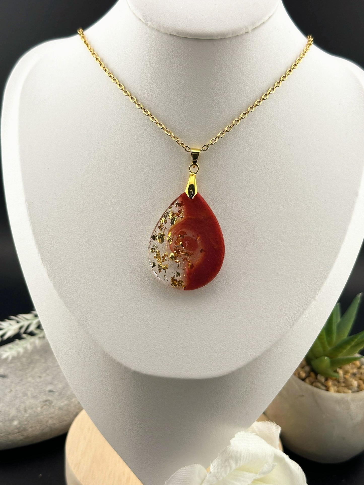 Stunning Wine Red & Gold Sparkle Resin Necklace