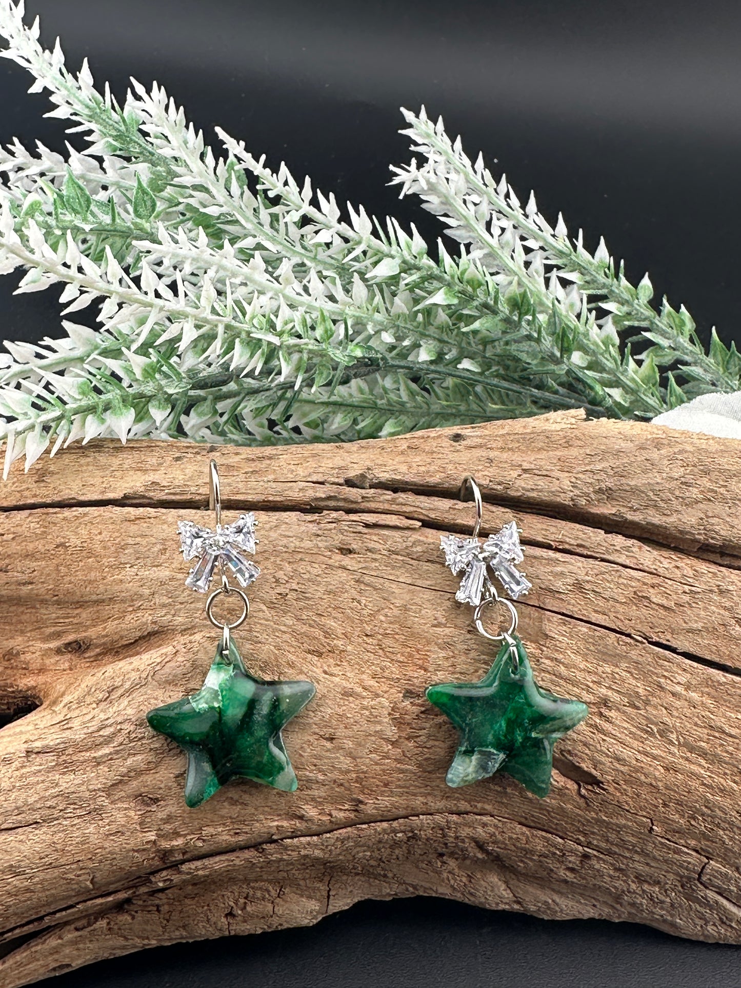 Evergreen Marble Star & Bow Sparkle Earrings