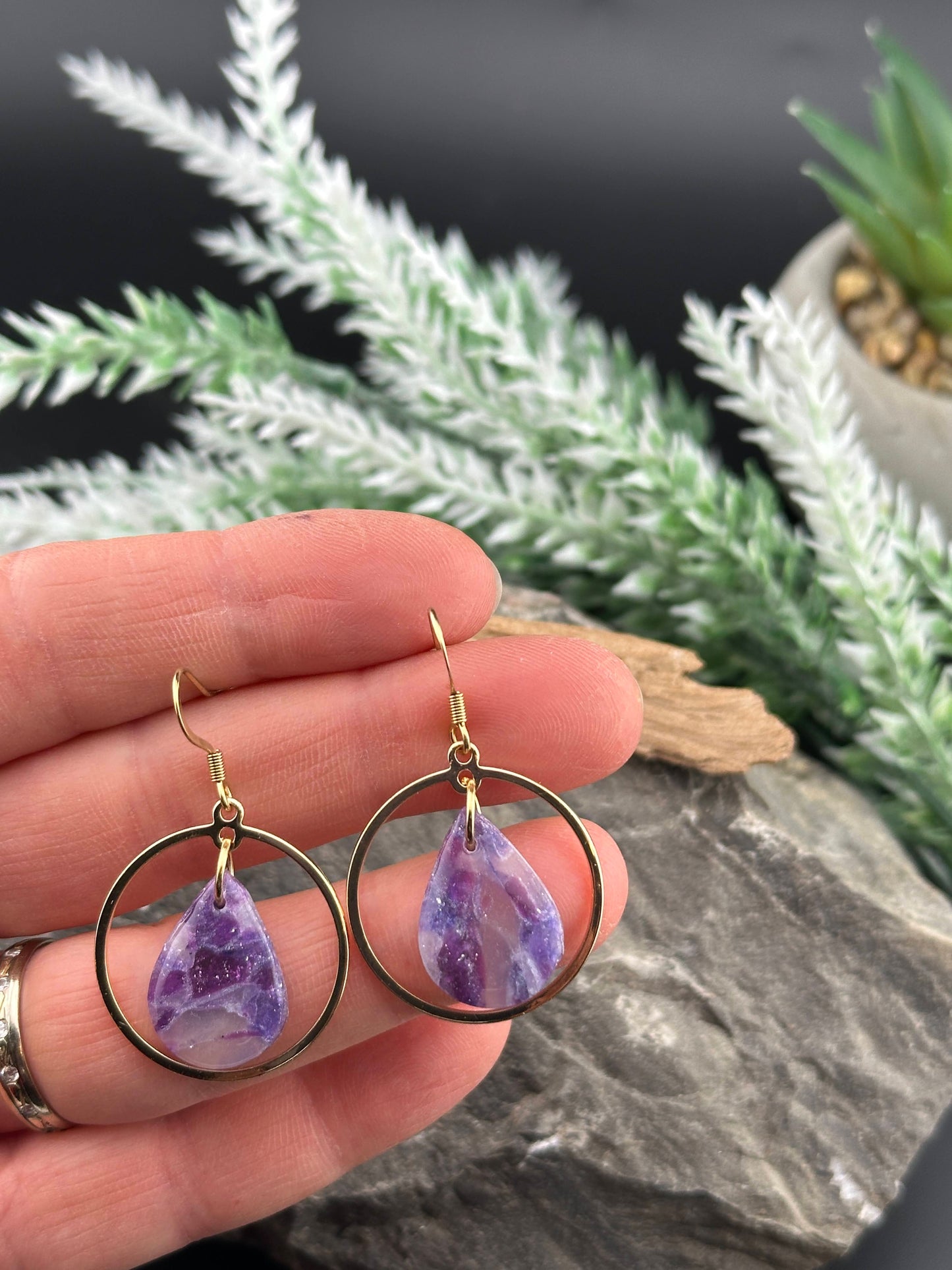 Amethyst inspired Teardorp & Gold Hoop Earrings