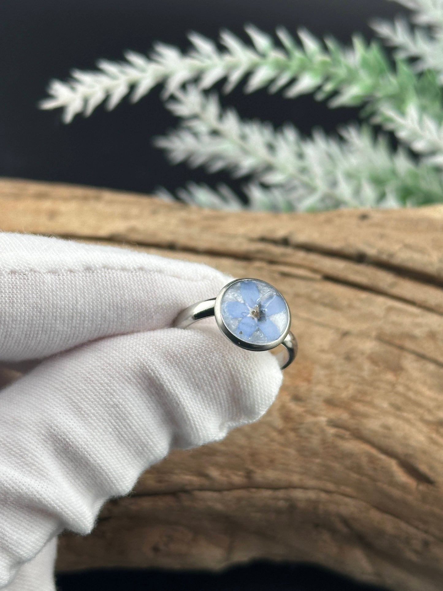 Nature-Inspired Adjustable Ring with Forget-me-not Flower